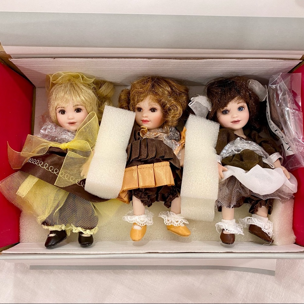 Marie Osmond “Too Sweets” Porcelain Dolls (Cream)